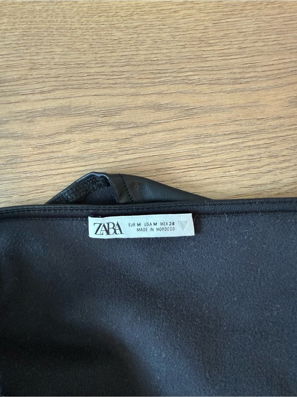Zara Black Faux Leather Spaghetti Strap Crop Top - Picture 3 of 3